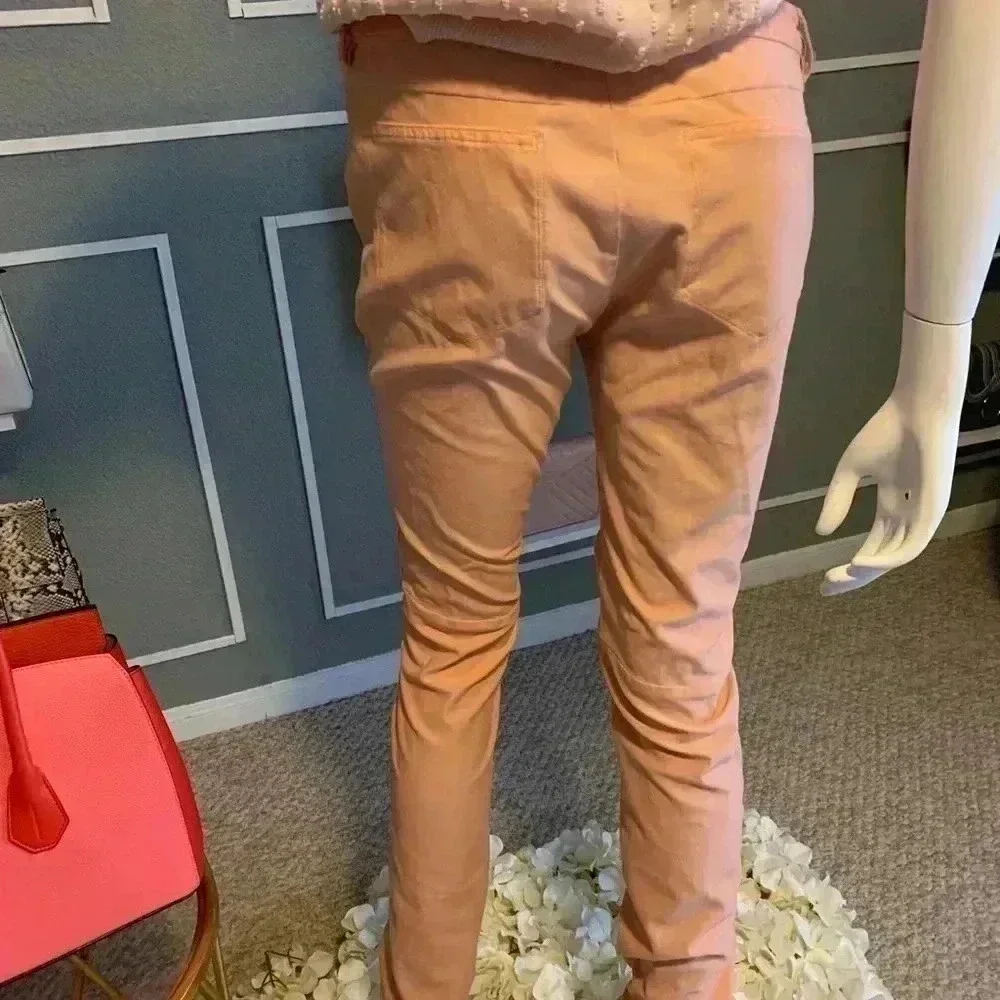 CHANEL pants good